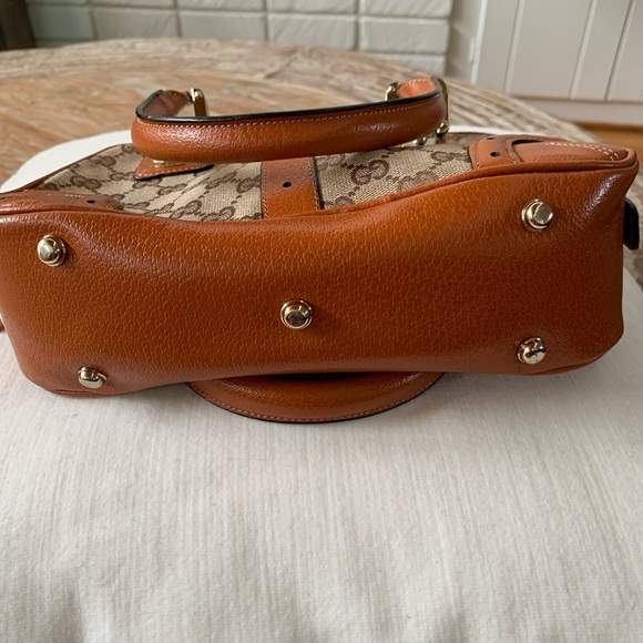Authentic GUCCI Vintage Handbag Amazing Condition PRICE DROP! - Picture 13 of 14